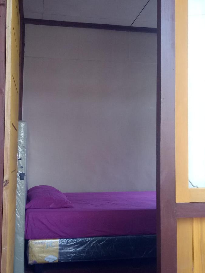 Novita Homestay Bunaken Exteriér fotografie